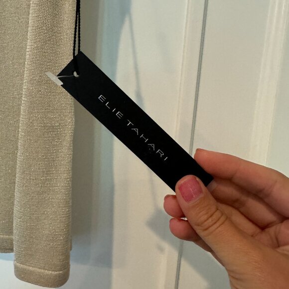 Elie Tahari Gold Scoop Neck Tank - Picture 2 of 3